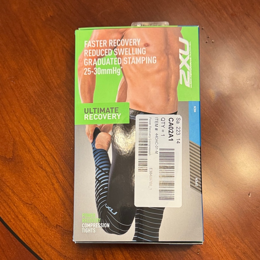 2XU Men's Black and Blue Compression Tights New In Box